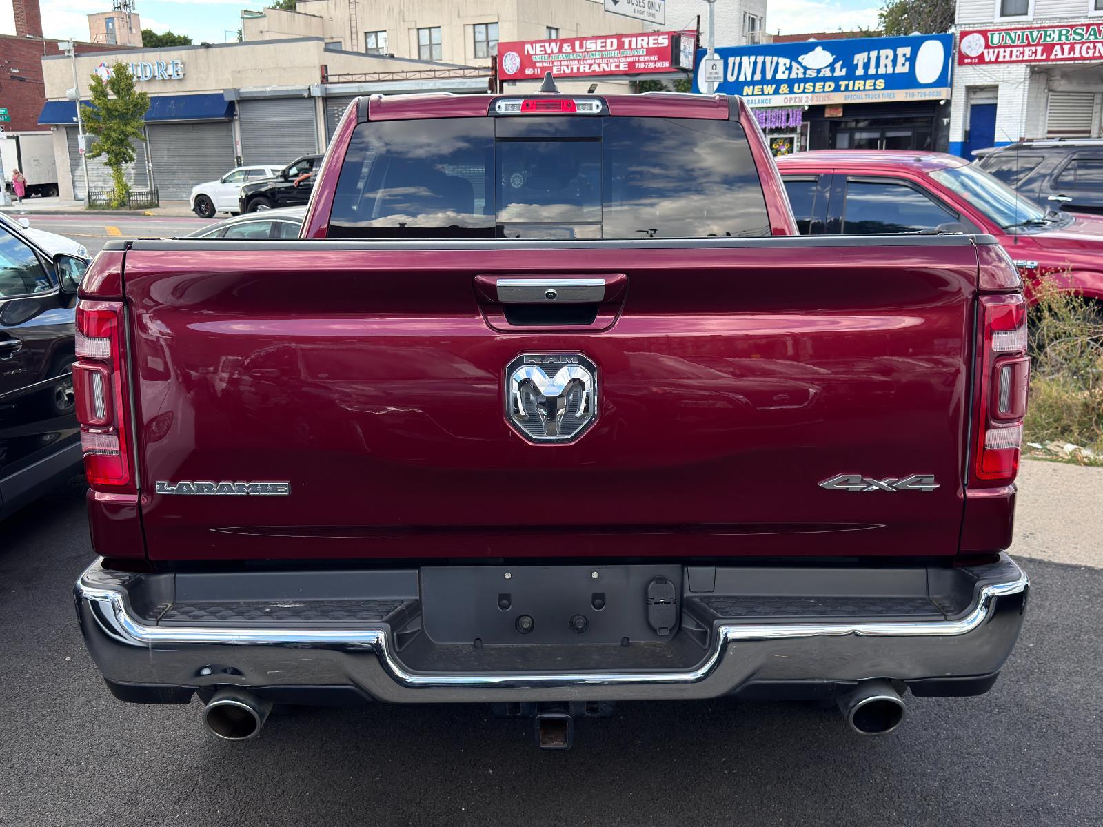 2022 Ram 1500 Laramie photo 5