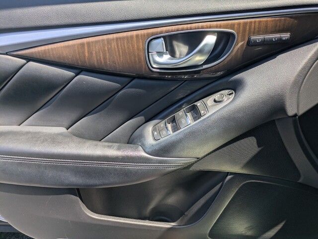 2014 Infiniti Q50 Premium photo 29