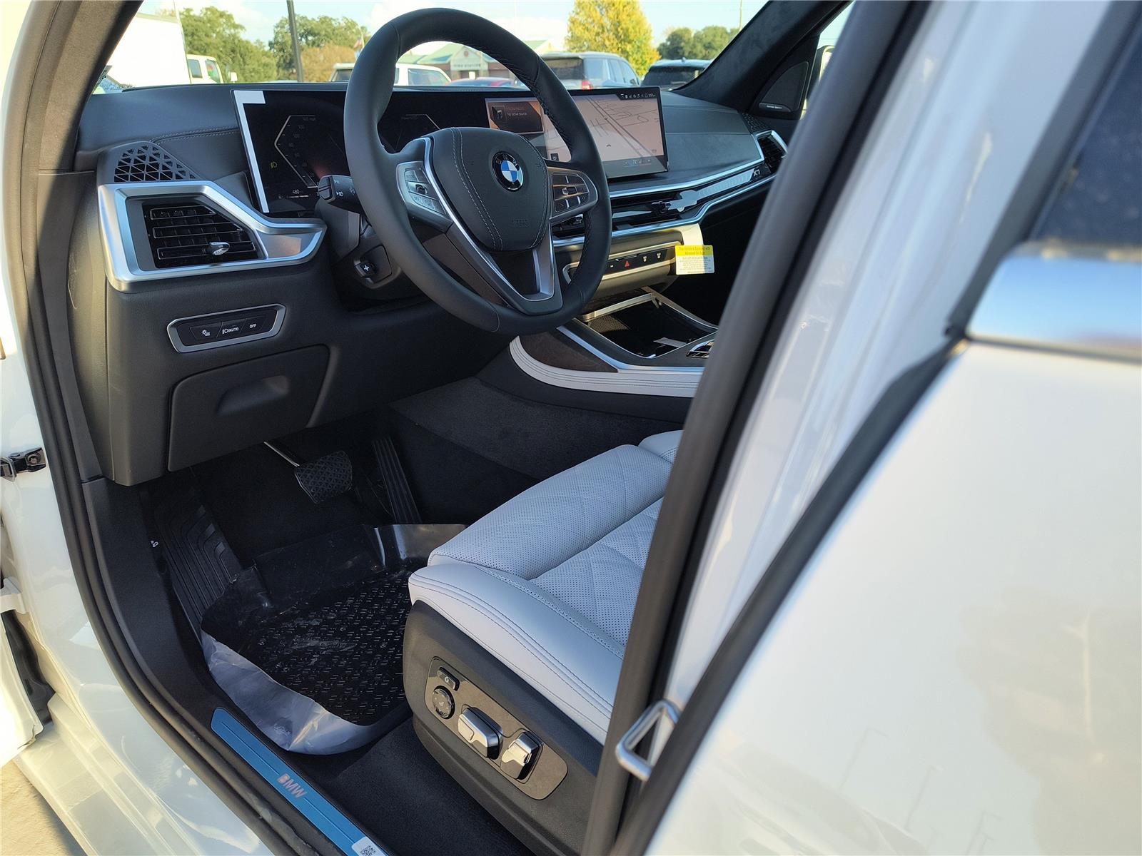 2026 Bmw X7 xDrive40i photo 2