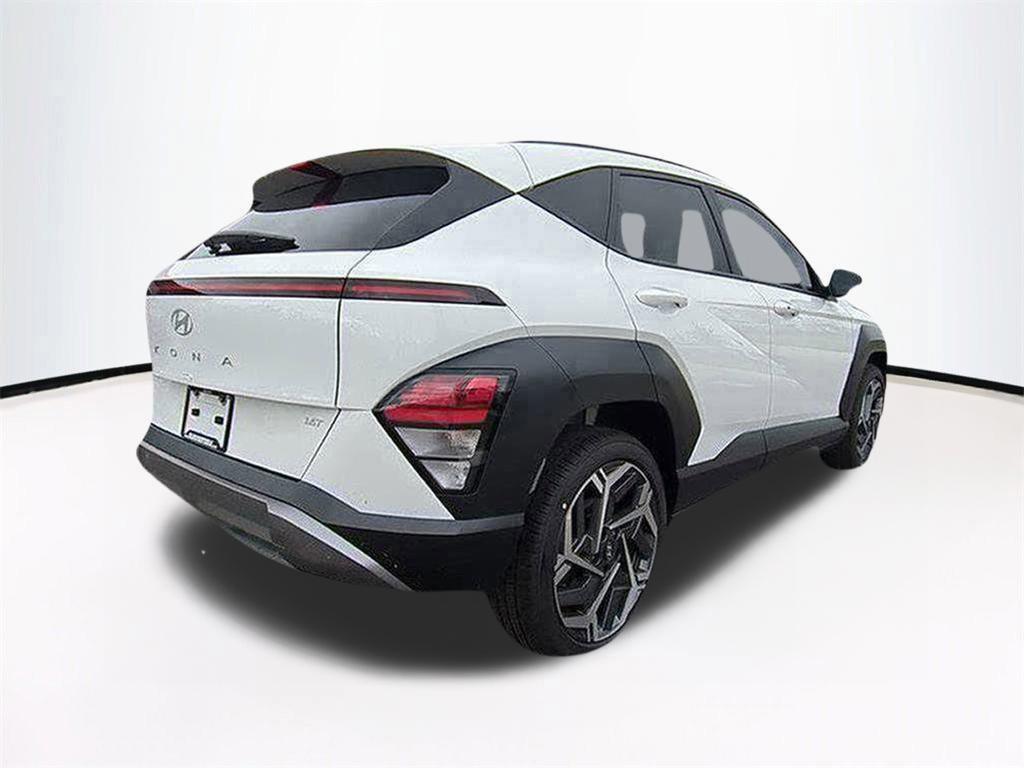2026 Hyundai Kona SEL photo 4