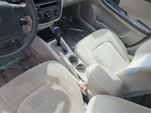 2004 Kia Spectra Base photo 12
