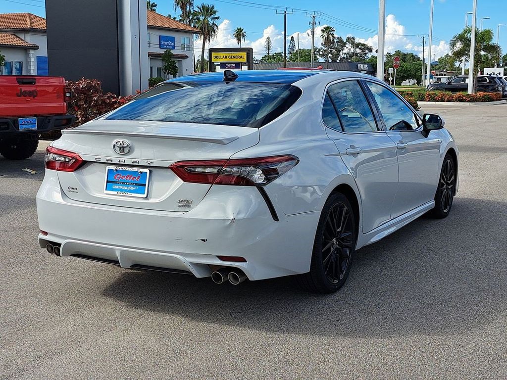 2022 Toyota Camry XSE photo 5