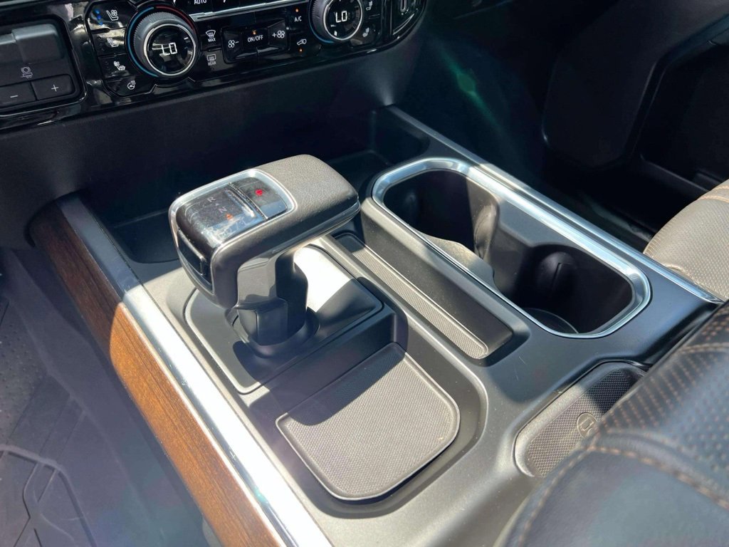 2022 Chevrolet Silverado 1500 High Country photo 15