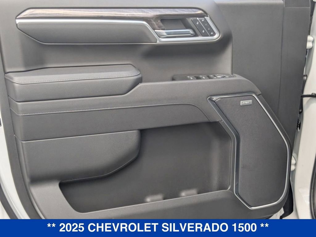 2025 Chevrolet Silverado 1500 LTZ photo 8