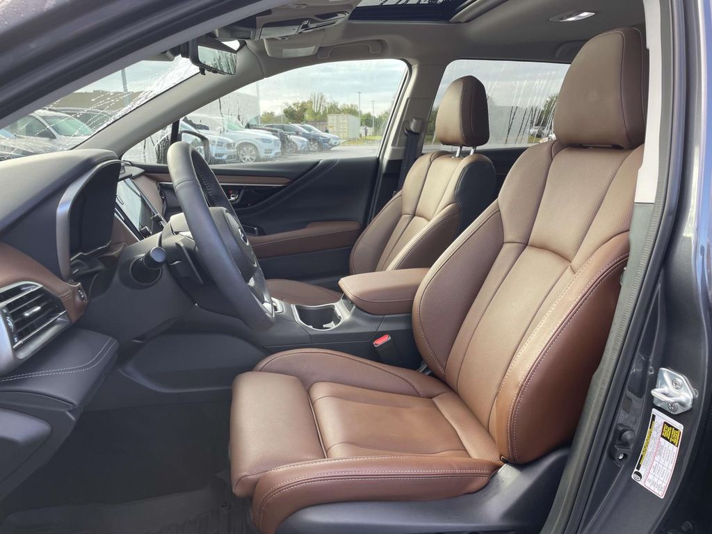 2025 Subaru Outback Touring XT photo 6