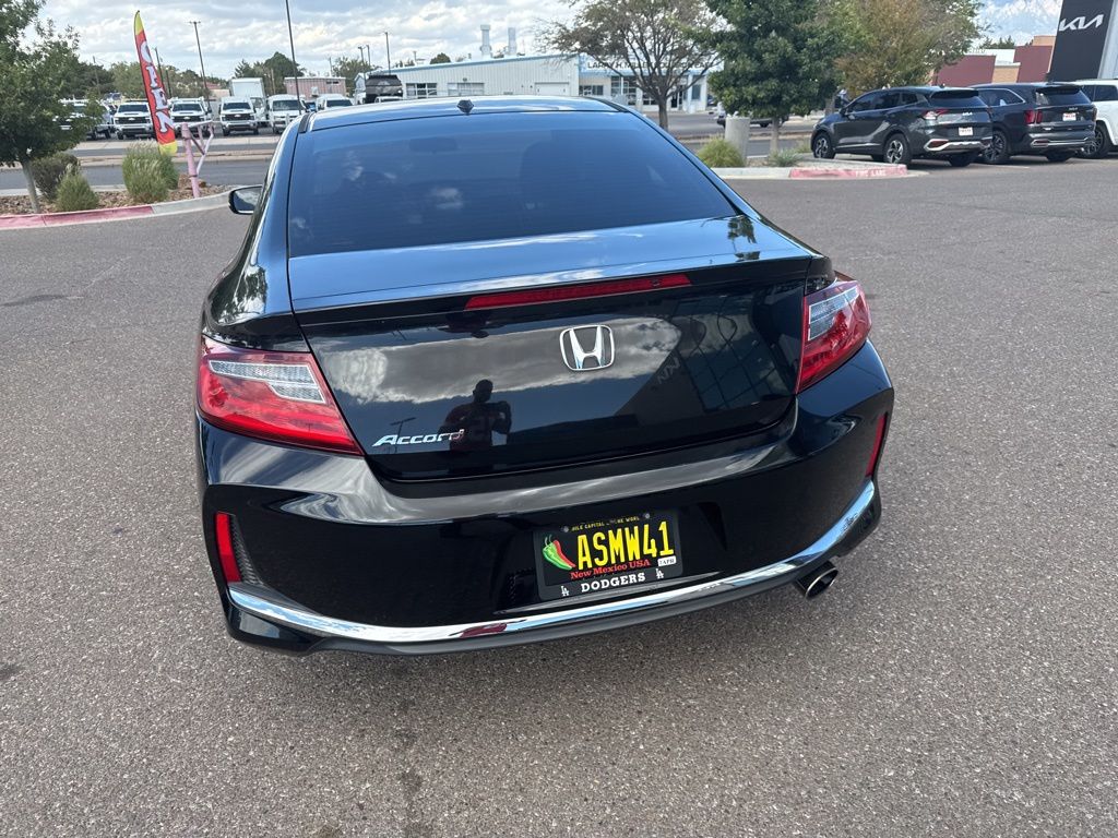 2016 Honda Accord EX photo 11