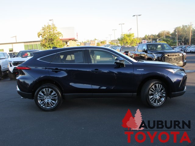 2021 Toyota Venza Limited photo 2