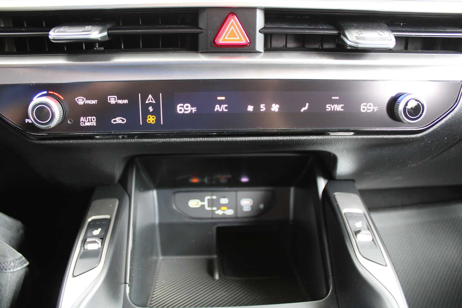 2025 Kia Sorento EX photo 37
