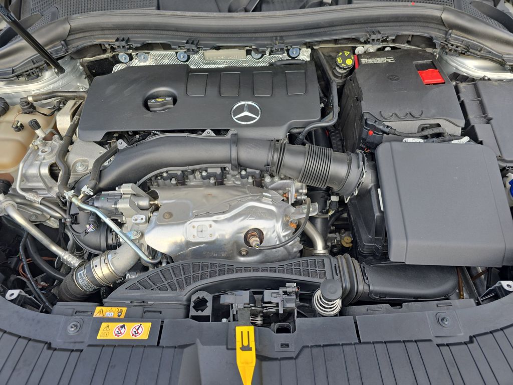 2022 Mercedes Benz GLA 250 photo 29