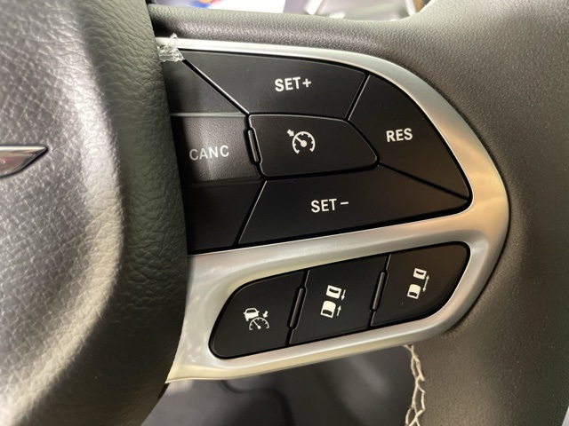 2026 Chrysler Pacifica photo 25