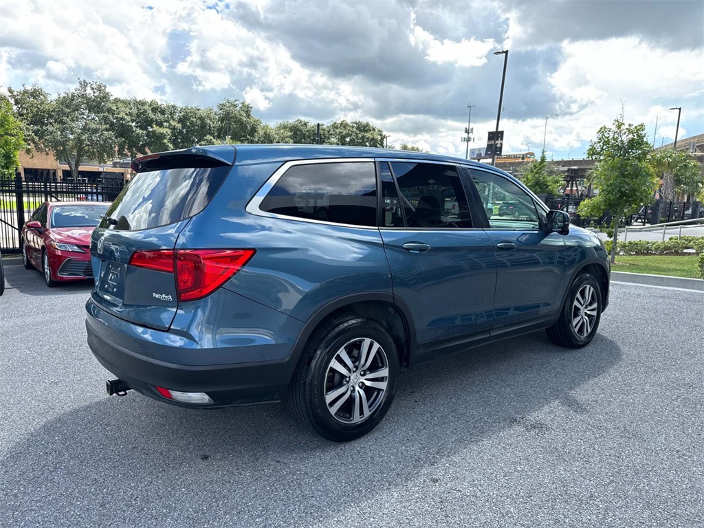 2017 Honda Pilot EX-L photo 6