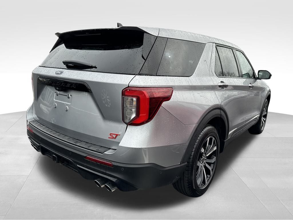 2021 Ford Explorer ST photo 4