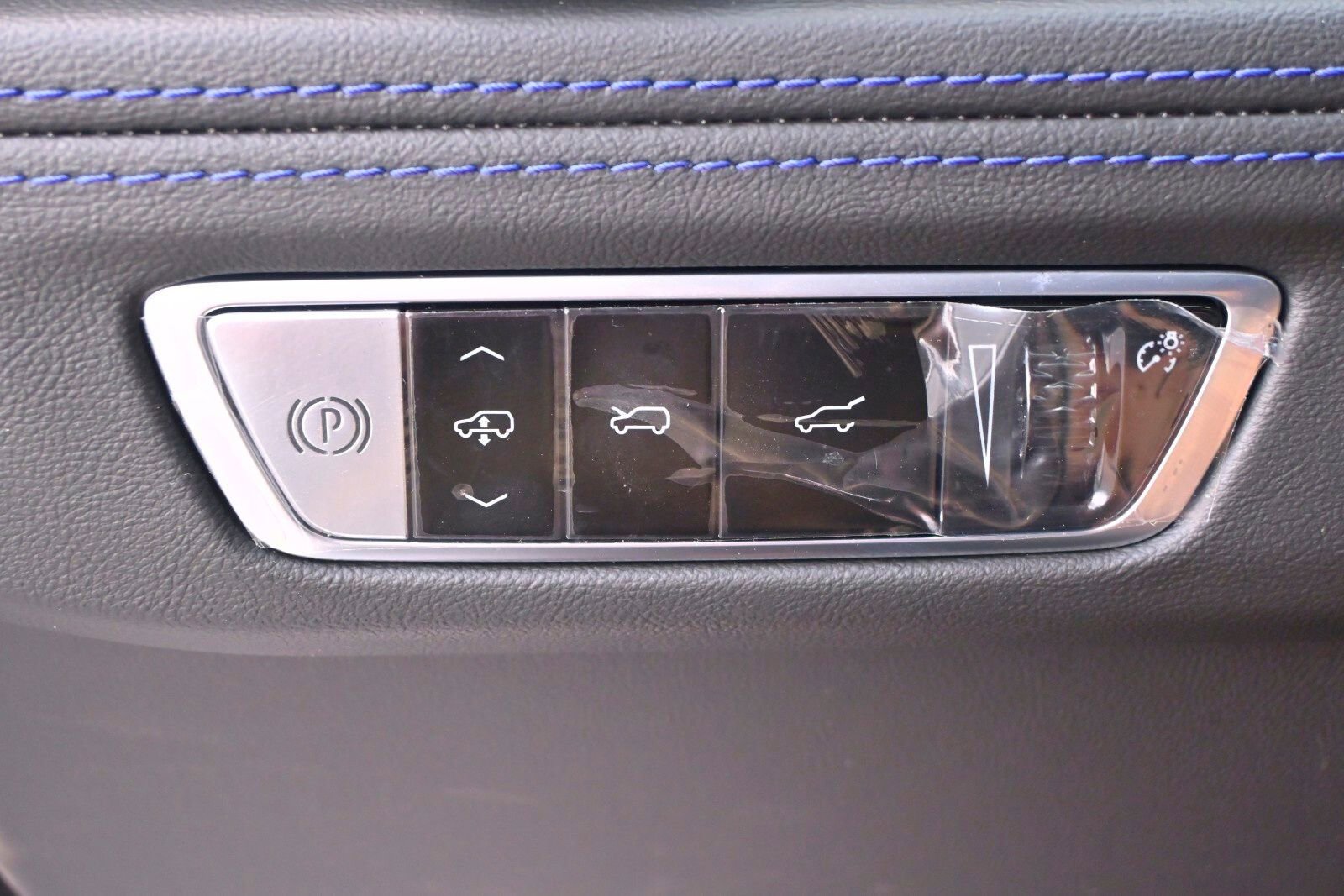 2025 Cadillac Escalade IQ Sport photo 12