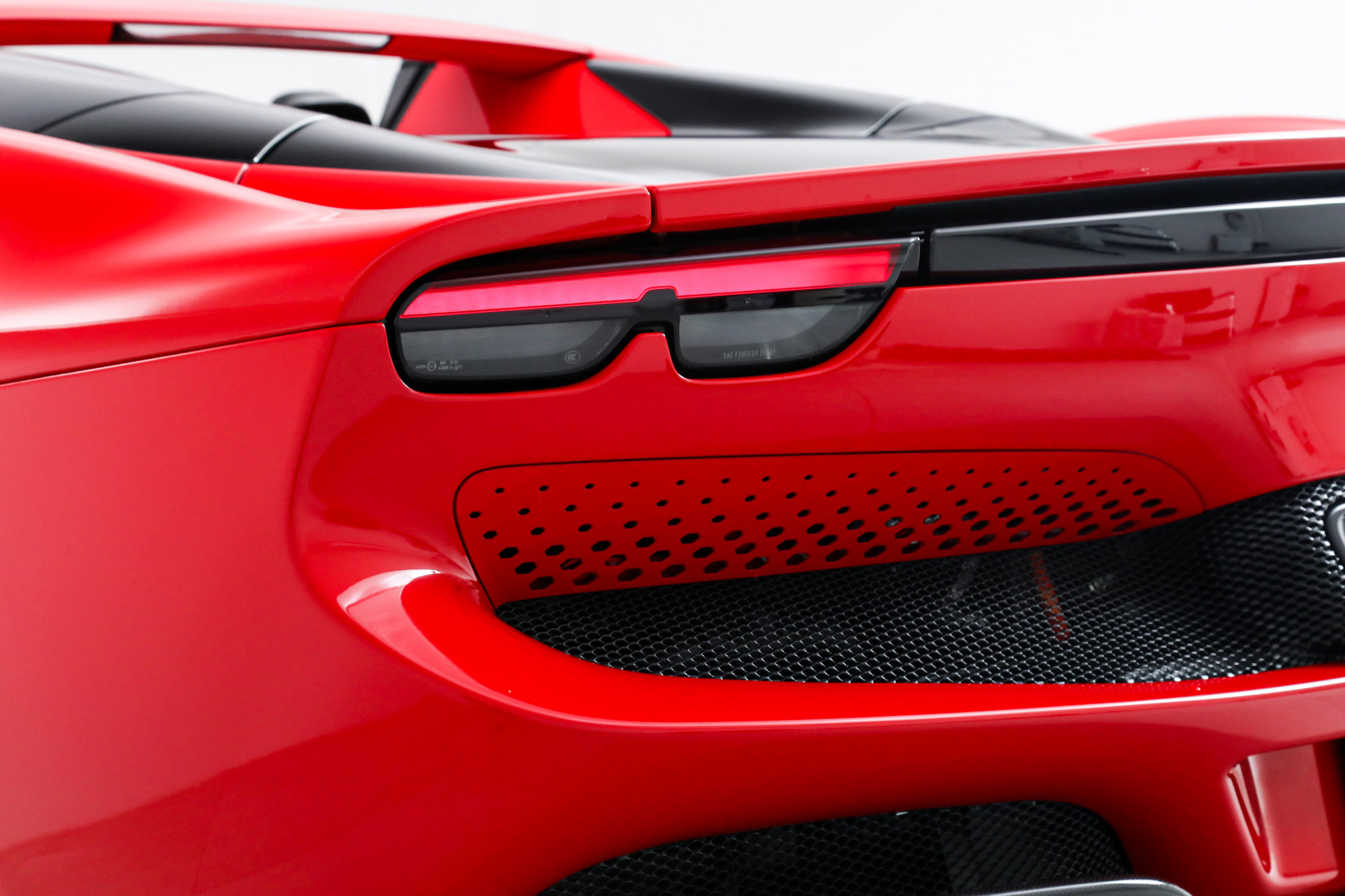 2024 Ferrari 296 GTS photo 18