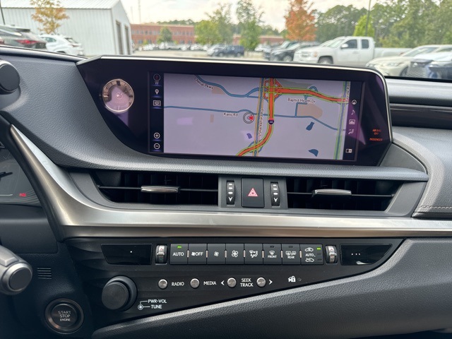 2019 Lexus ES 350 Luxury photo 17