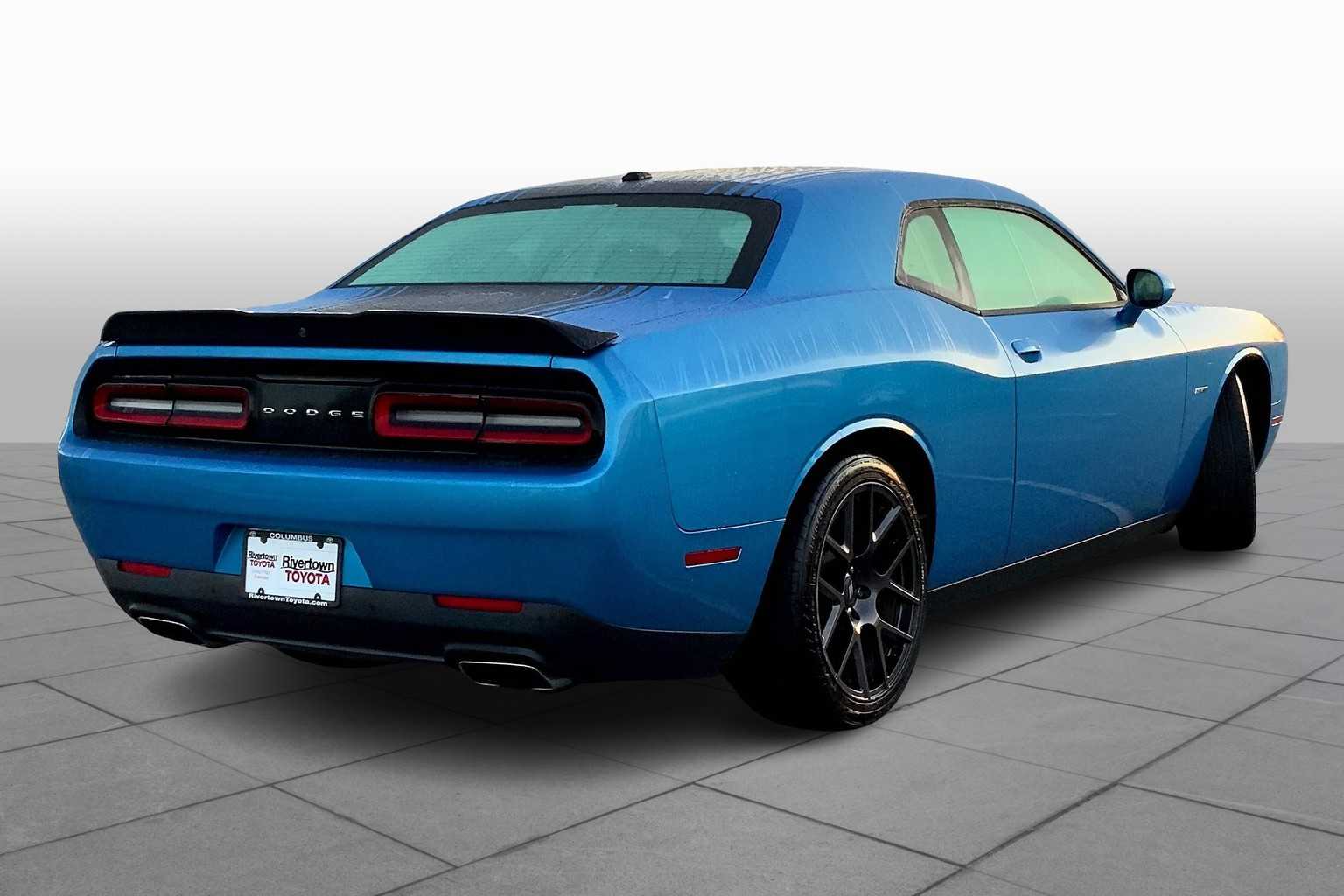 2018 Dodge Challenger R/T Shaker photo 10