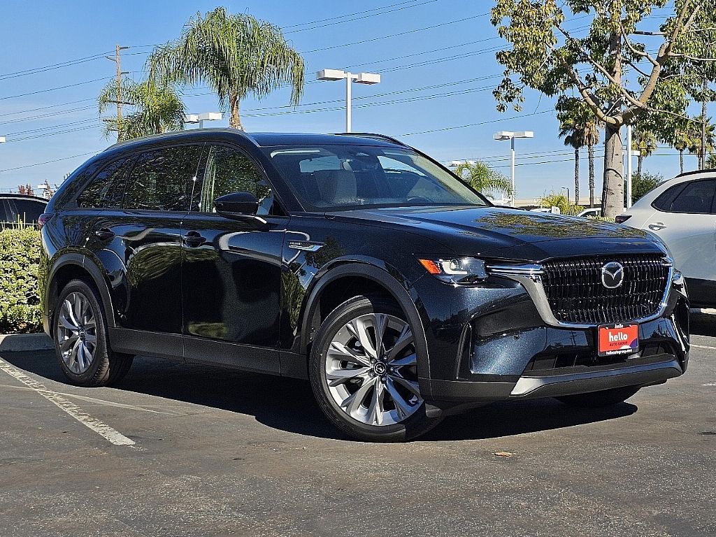 2026 Mazda CX-90 3.3 Turbo Preferred photo 2