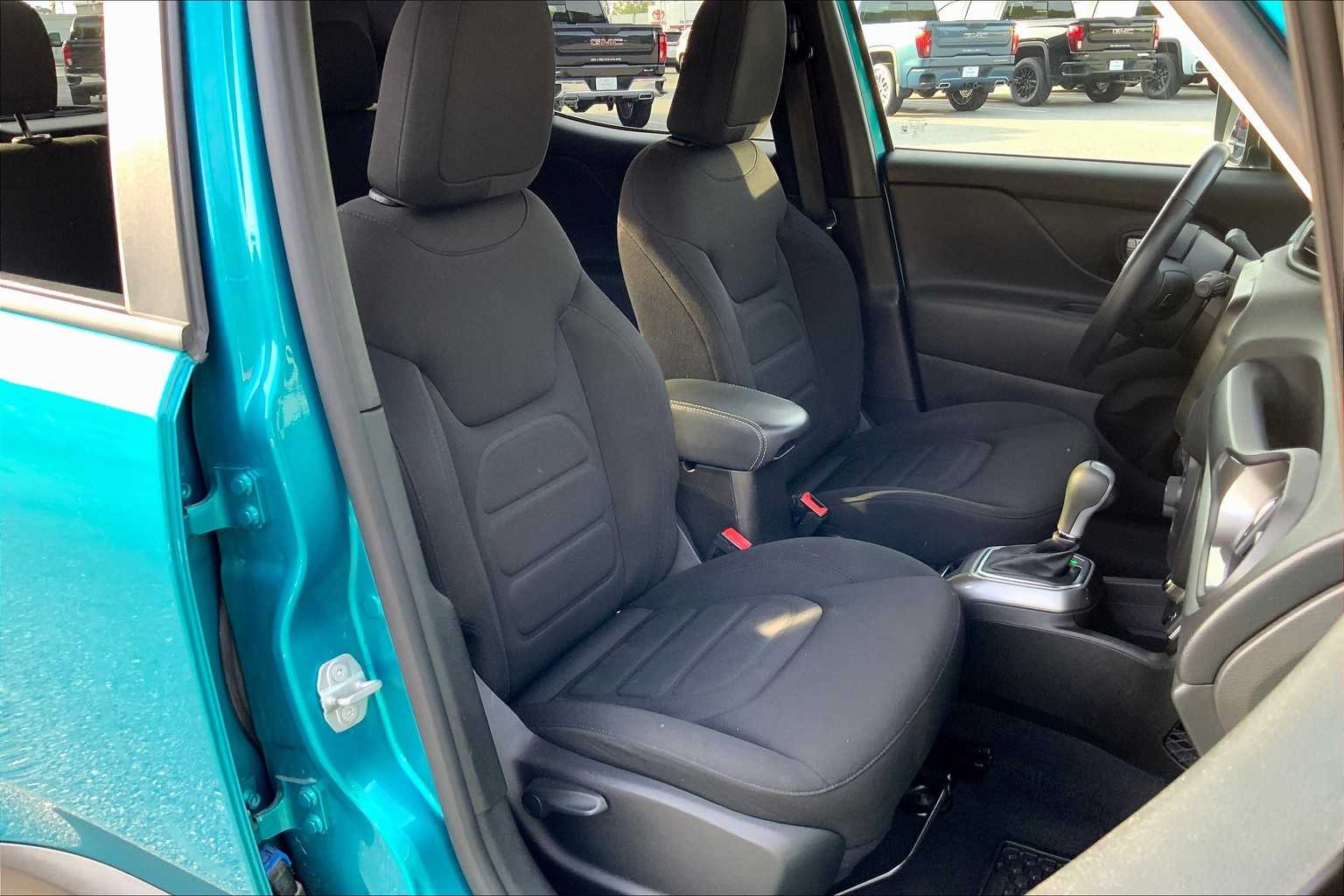 Image 7 of Pre-Owned 2022 Jeep Renegade Latitude