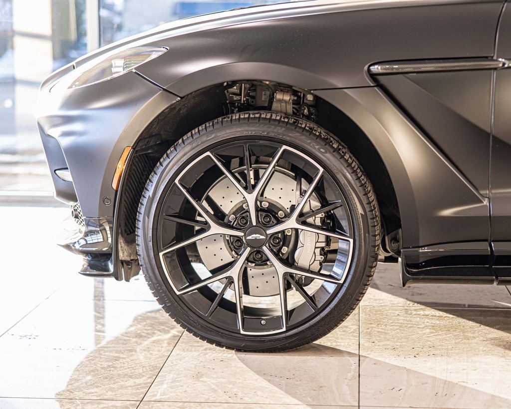 2025 ASTON MARTIN DBX - Image 8