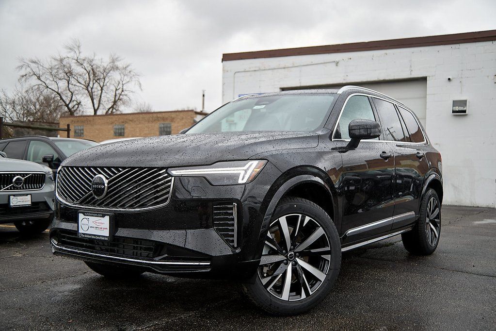 2025 VOLVO XC90 - Image 23