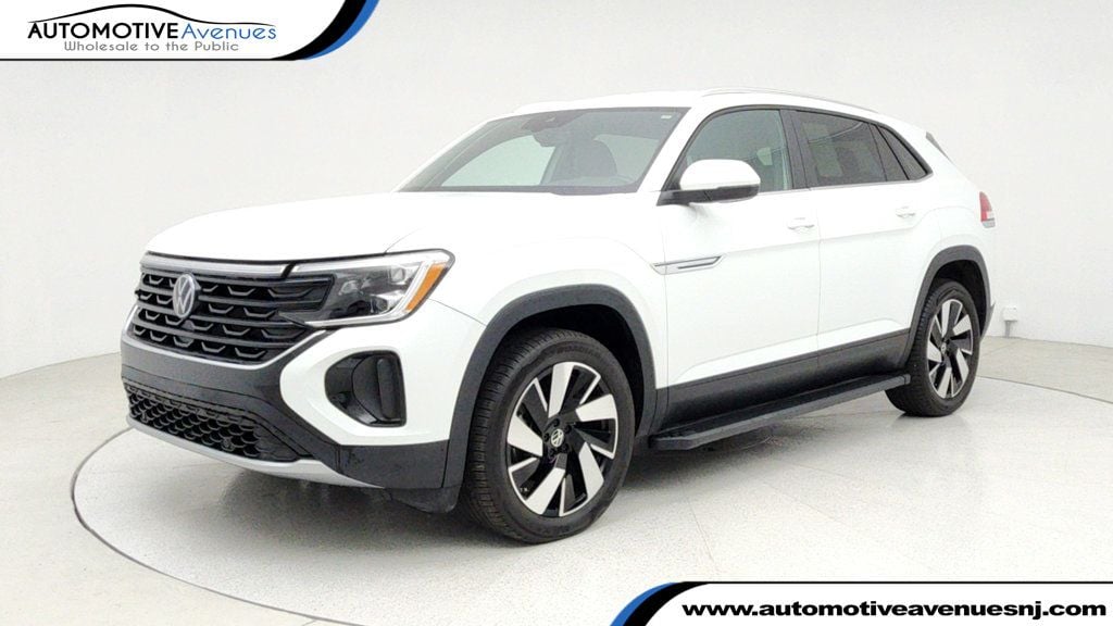 2024 Volkswagen Atlas Cross Sport SE w/Tech