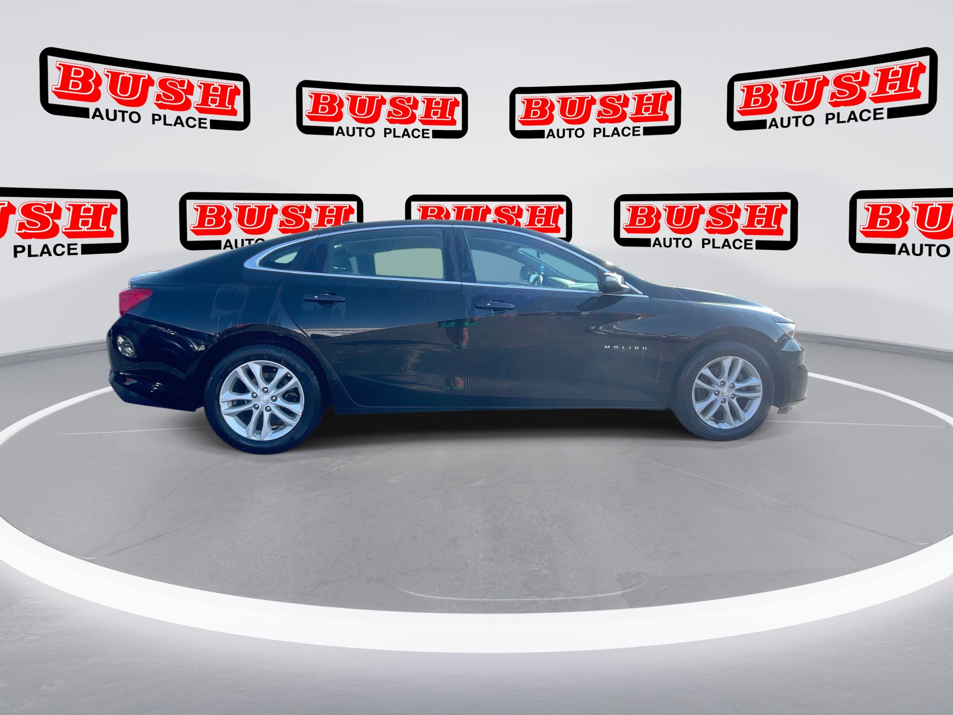 2017 Chevrolet Malibu 1LT photo 11