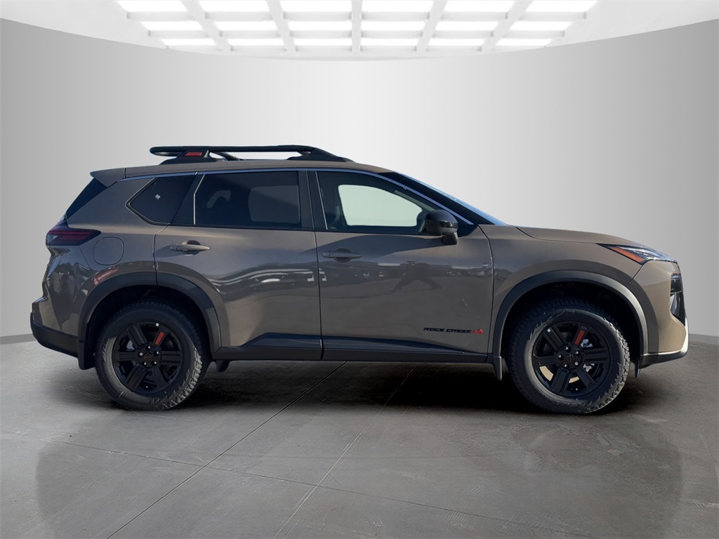 2025 Nissan Rogue SV photo 4