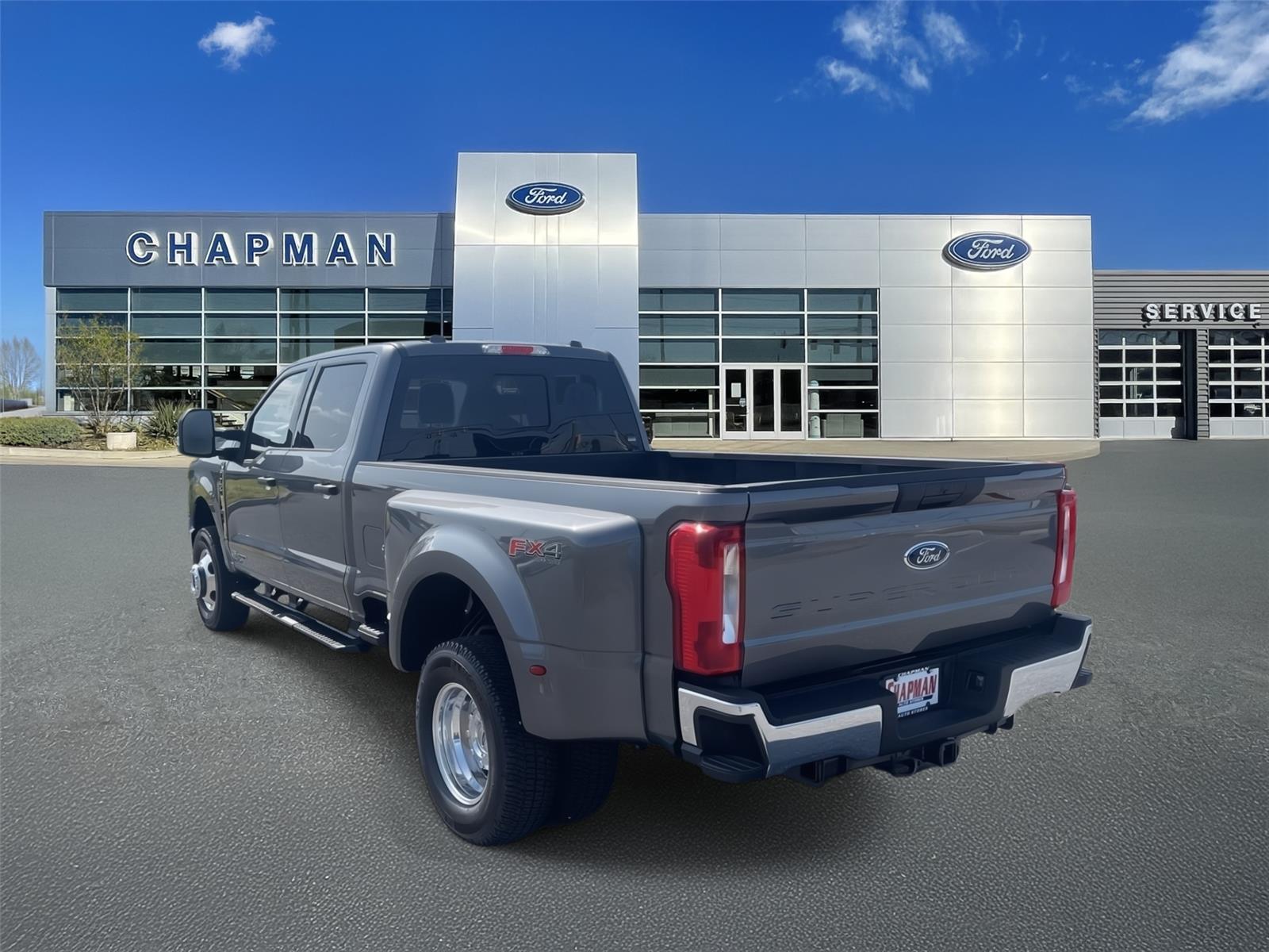 2026 Ford F-350 XLT photo 8