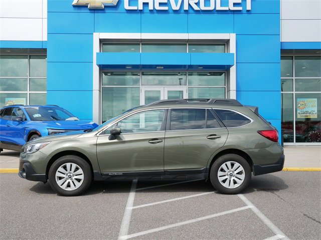 Used 2018 Subaru Outback Premium with VIN 4S4BSAFC7J3361585 for sale in Roseville, Minnesota