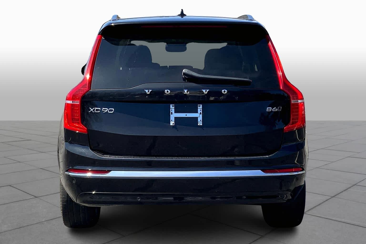 2023 Volvo XC90 Plus photo 4