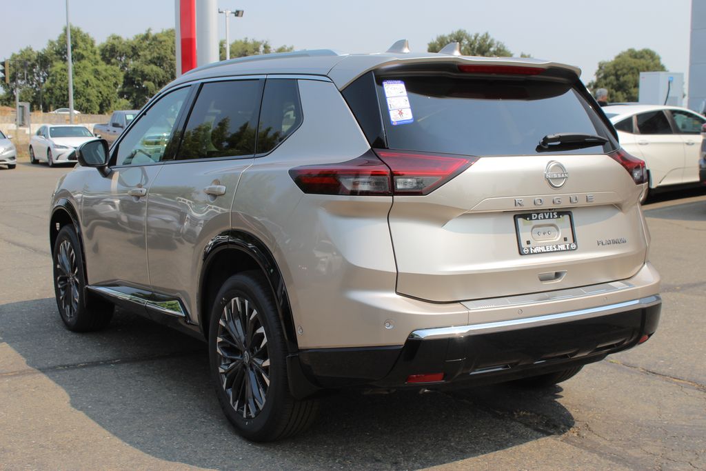 2025 Nissan Rogue Platinum photo 6