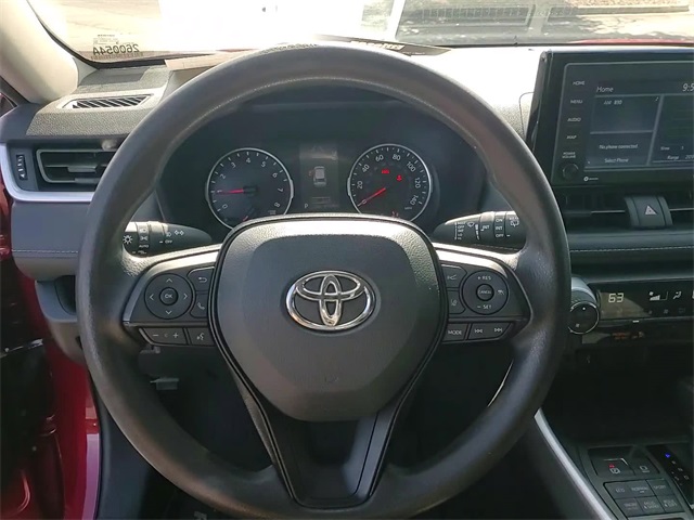 2021 Toyota RAV4 XLE photo 13
