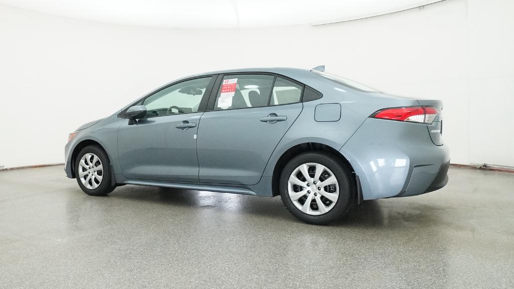 2026 Toyota Corolla LE photo 12