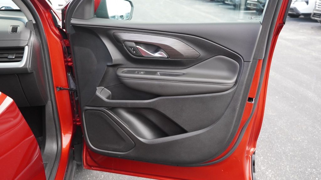 2023 Gmc Terrain SLE photo 18