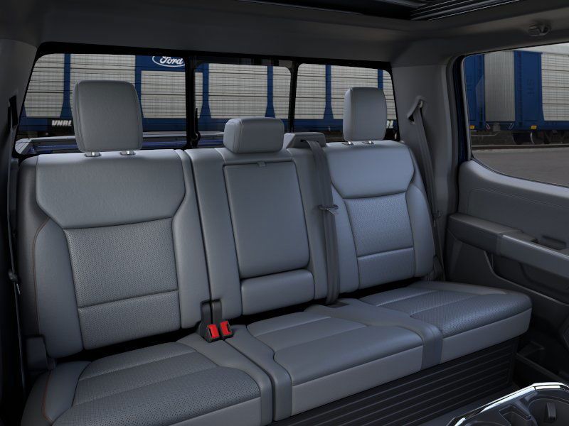 2025 Ford F-150 Lightning Lariat photo 11