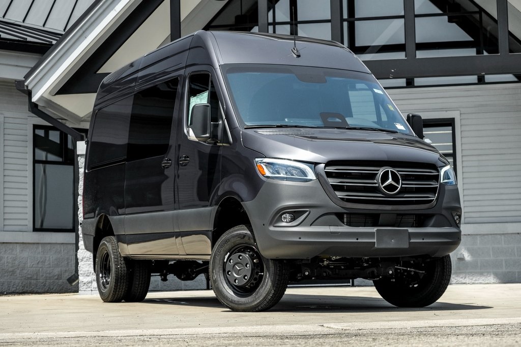 2025 Mercedes-Benz Sprinter Cargo Van Base's photo