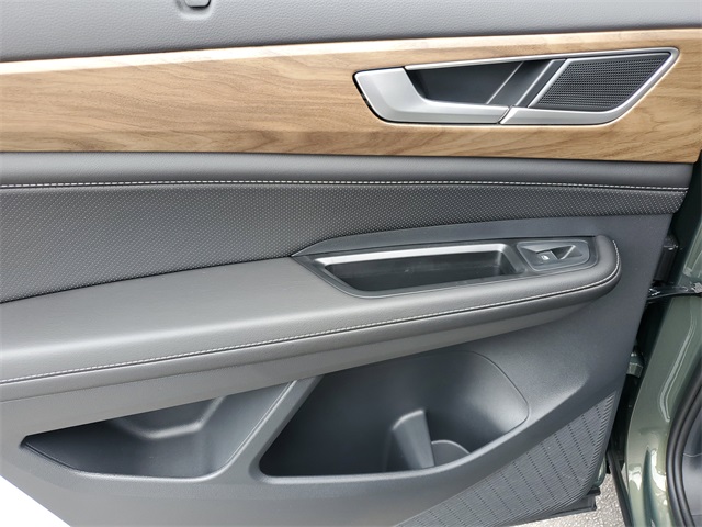 2026 Volkswagen Atlas SE Technology photo 13