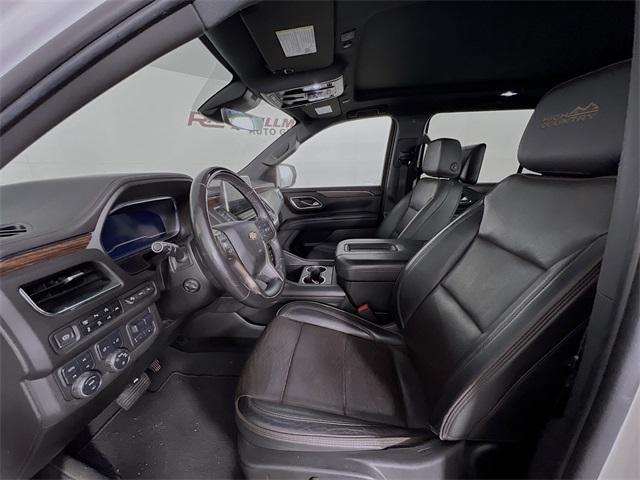 2023 Chevrolet Suburban High Country photo 9