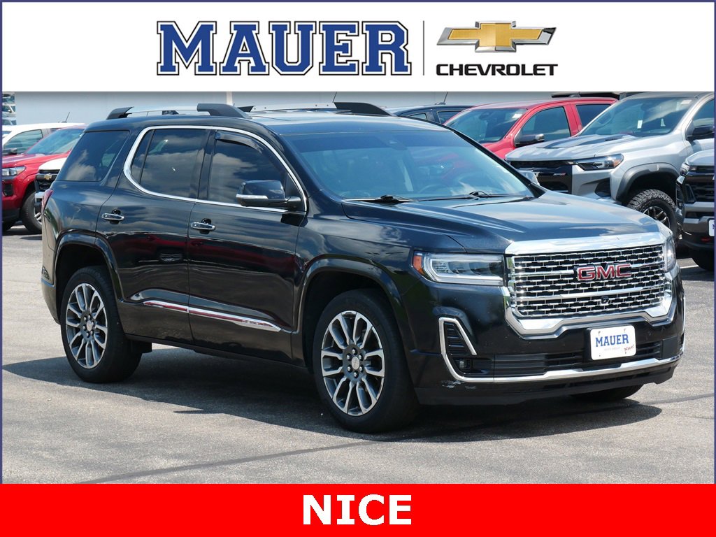 2022 GMC Acadia Denali's photo