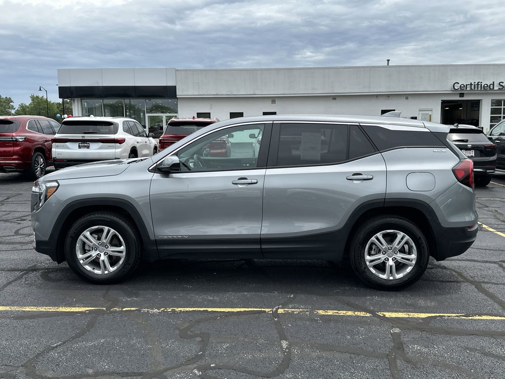 2024 GMC TERRAIN - Image 5