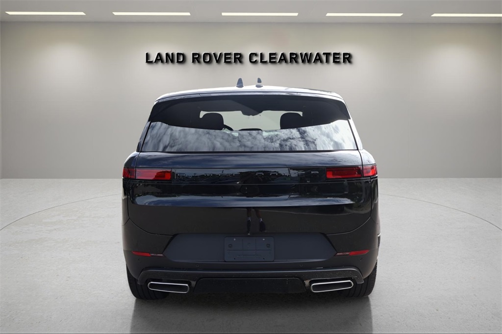 2026 Land Rover Range Rover Evoque Dynamic SE photo 3