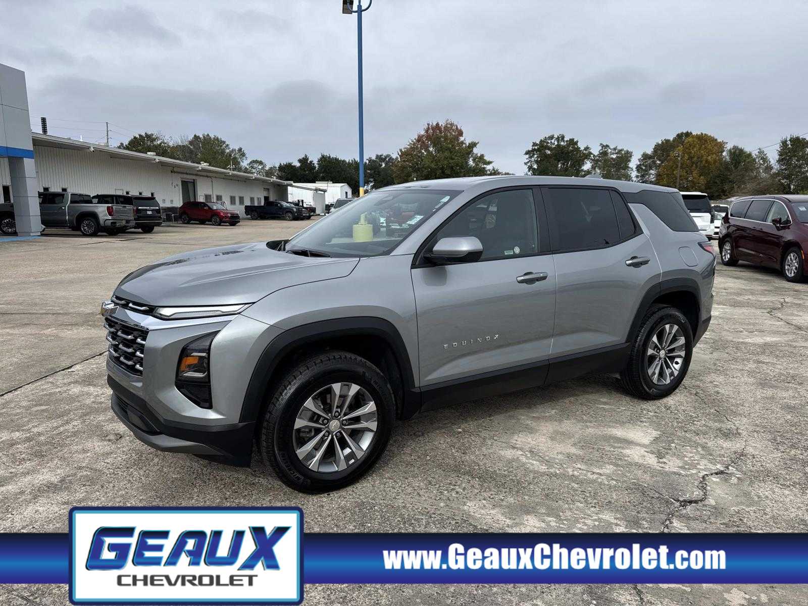 2025 Chevrolet Equinox LT's photo