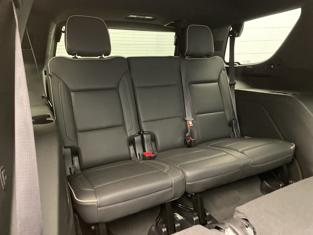 2024 Gmc Yukon SLT photo 27