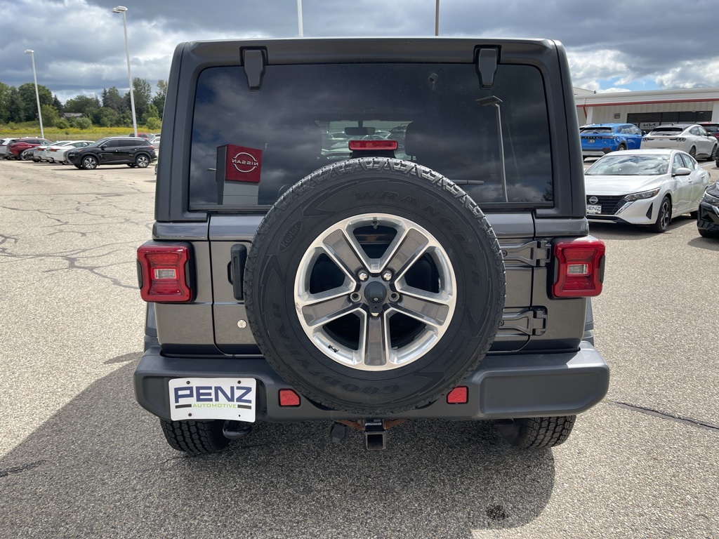 2018 Jeep Wrangler Unlimited Sahara photo 4