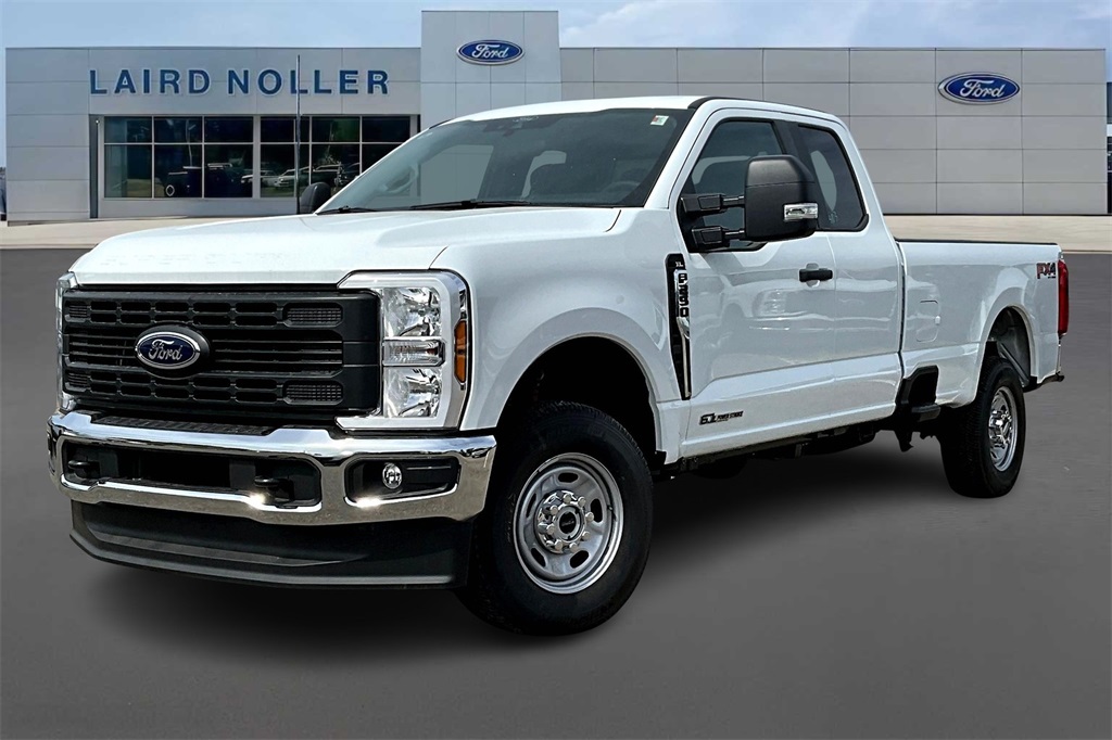 2025 Ford F-250 Super Duty XL's photo