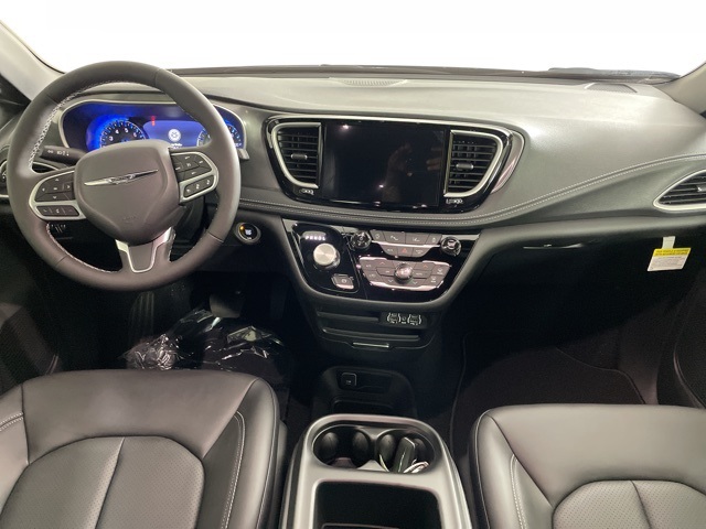 2025 Chrysler Pacifica photo 37