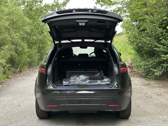 2026 Land Rover Range Rover Velar S photo 8