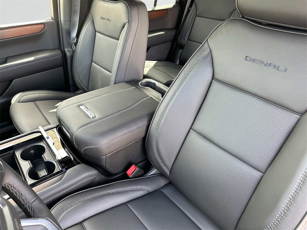 2025 Gmc Yukon Denali photo 21