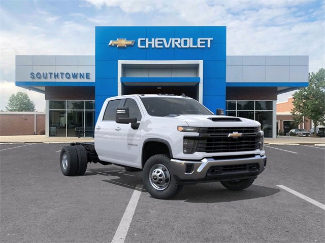 2025 Chevrolet Silverado 3500HD Work Truck's photo