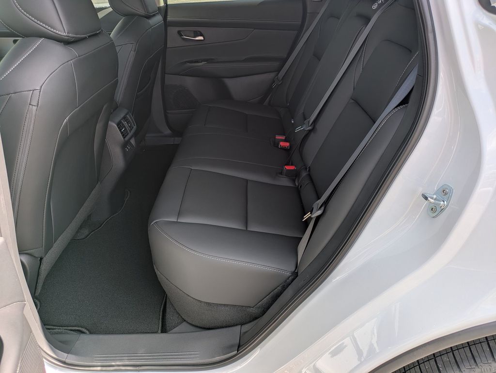 2025 Nissan Murano SL photo 23